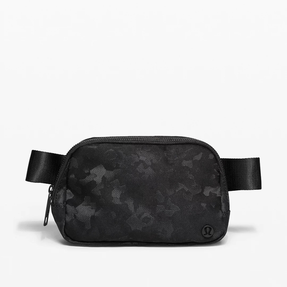 lululemon camo fanny pack